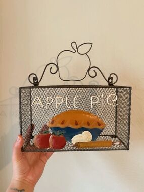apple pie wire basket